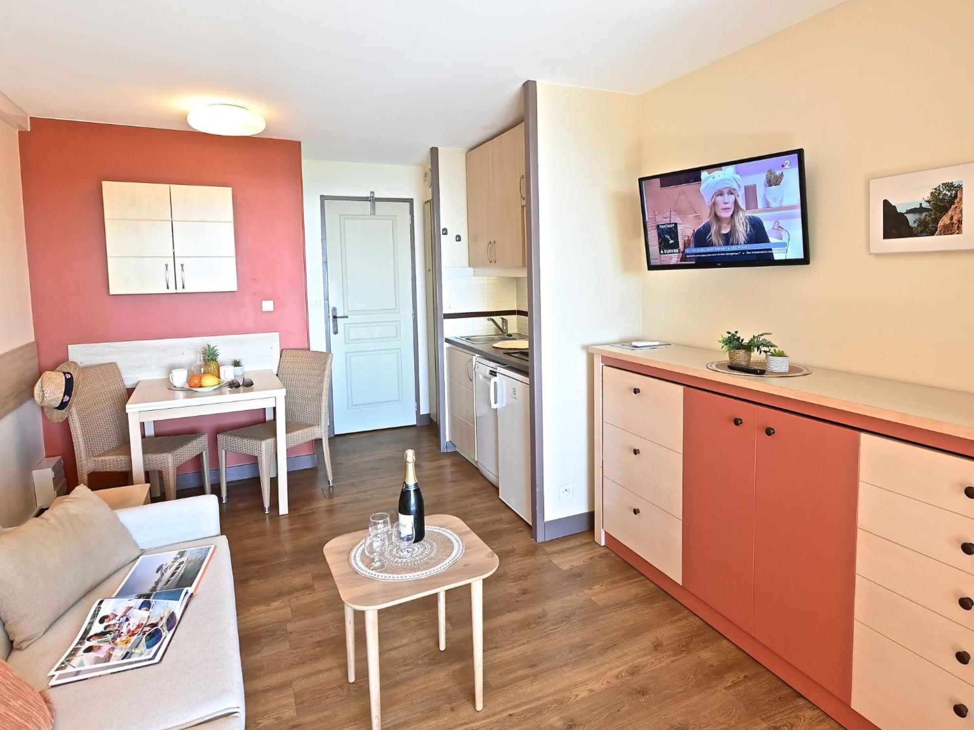 Apartment Village Cap Esterel - Le Village-9 By Interhome Saint-Raphaël Eksteriør billede